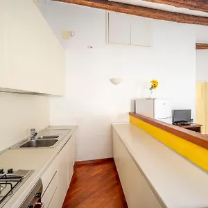 https://corte-sconta-apartment.hotelslidodijesolo.com